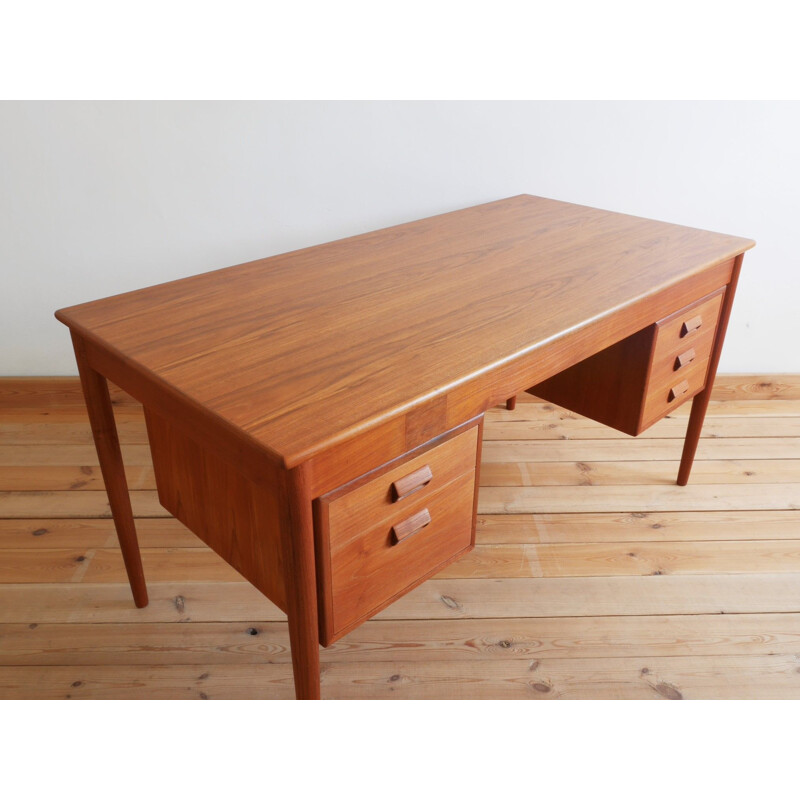 Vintage teak desk by Børge Mogensen for Søborg Møbelfabrik, Denmark 1950