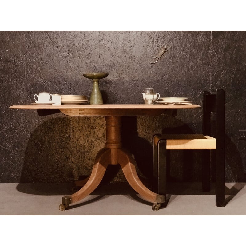 Mid century Victorian mahogany breakfast Tilt-Top table in raw wood