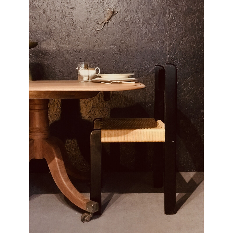 Mid century Victorian mahogany breakfast Tilt-Top table in raw wood