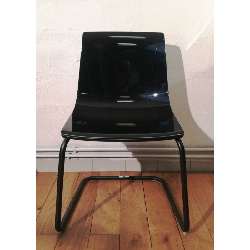 Chaise vintage en plastique noir de Tobias pour Ikea