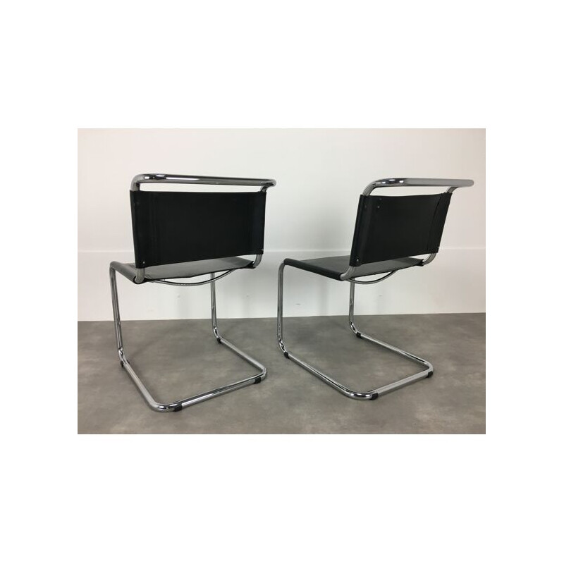 Pair of vintage black leather B33 chairs by Marcel Breuer, 1980s