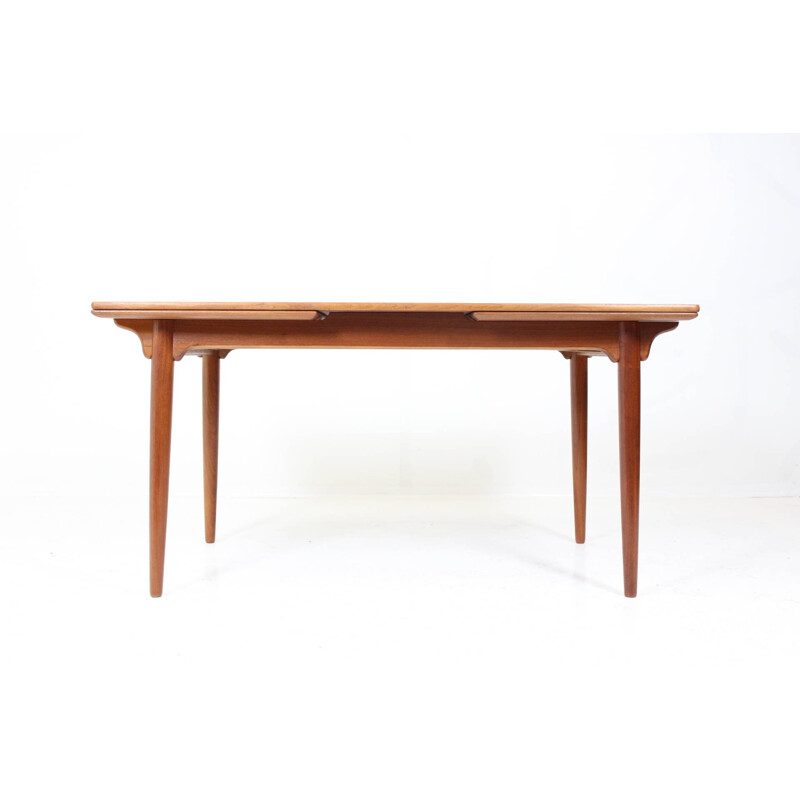 Rectangular extentable Omann Jun dining table in teak, Gunni OMANN - 1960s