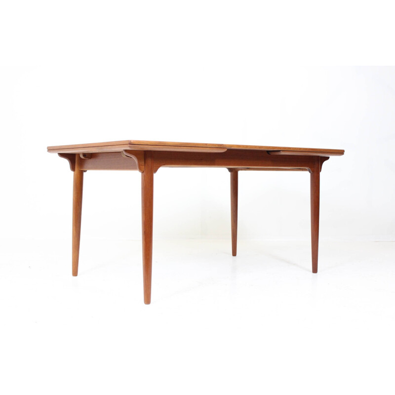 Rectangular extentable Omann Jun dining table in teak, Gunni OMANN - 1960s