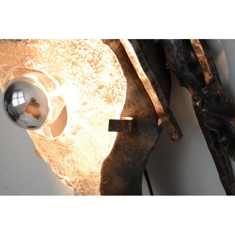 Brutalist vintage wall lamp in Murano glass, 1970s