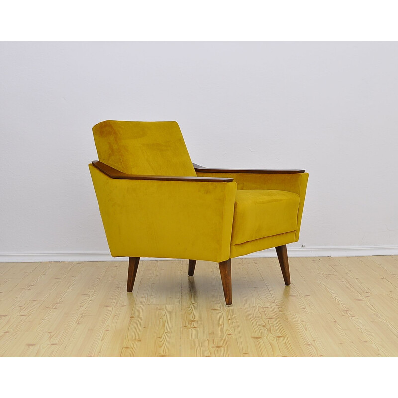 Vintage geel fluwelen fauteuil, 1960