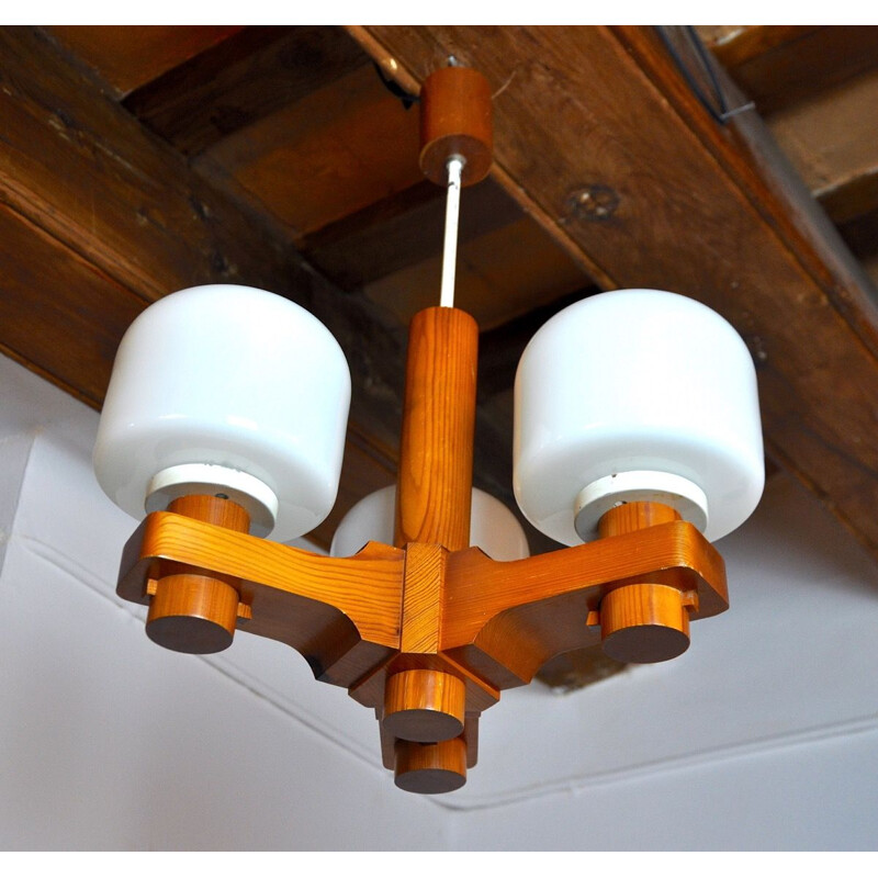 Lampadario nordico vintage in legno e opalina, Danimarca 1970