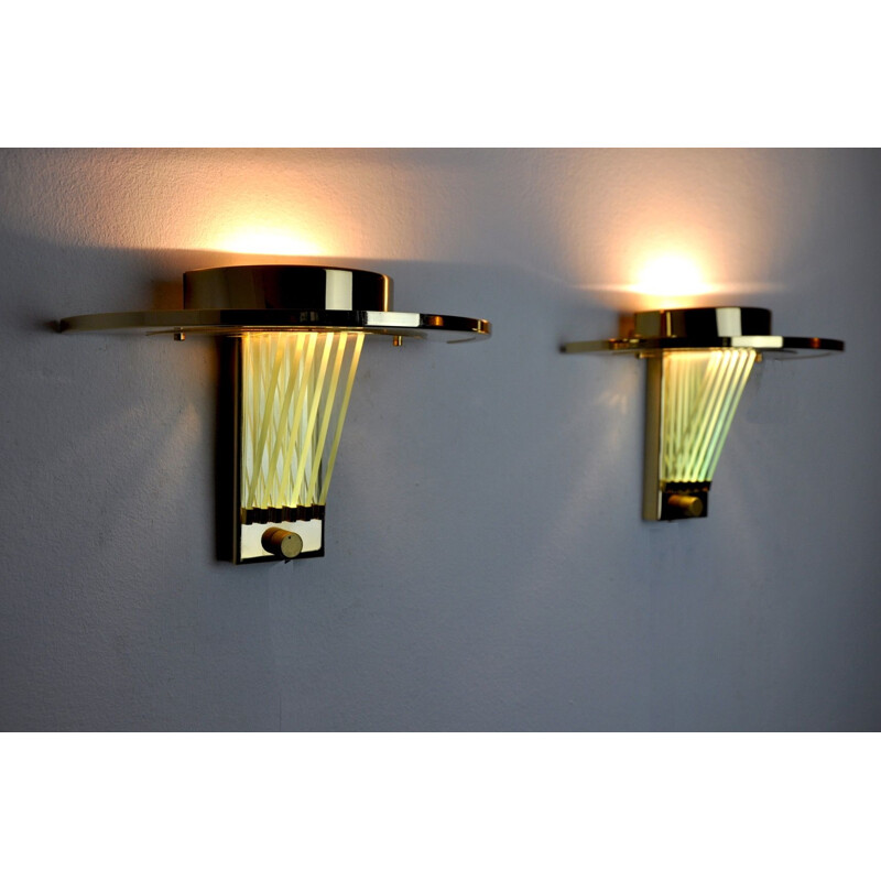 Pair of vintage Regency wall lamps in brass and cut crystals, Italy 1970