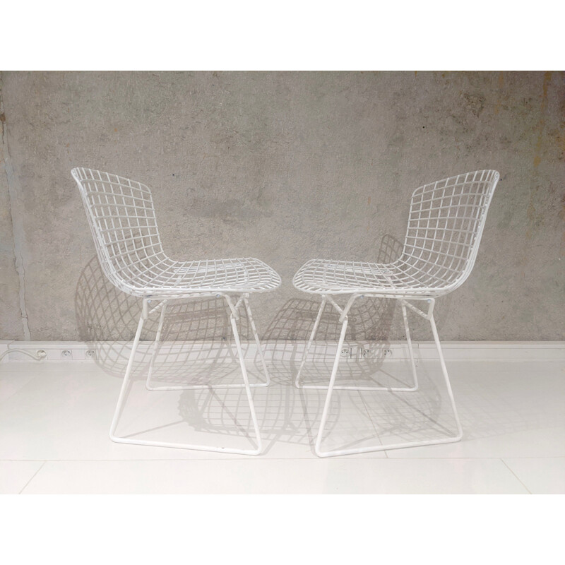 Set of 4 vintage Bertoia chairs in white lacquered metal for Knoll