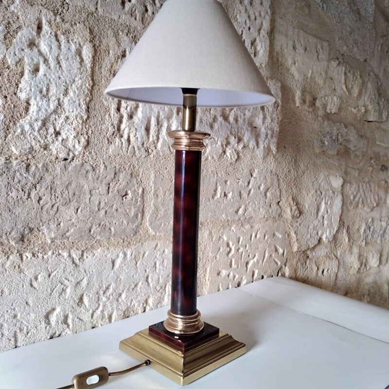 Lampe colonne vintage en laiton et plexiglas de la Maison le Dauphin