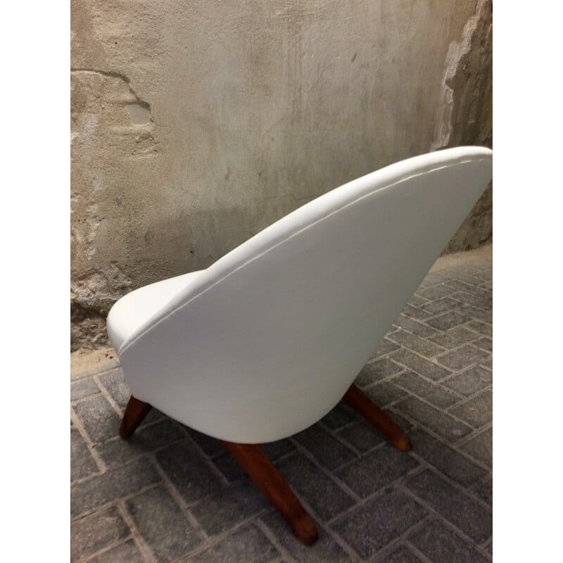 Artifort easy chair in teak and white leatherette, Theo RUTH - 1950s