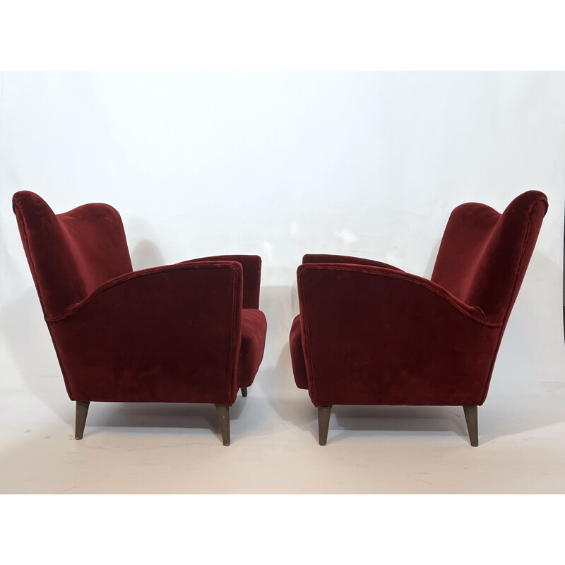 Pair of mid-century red velvet armchairs by Gio Ponti, 1950s