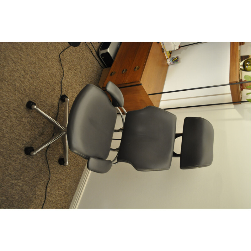 Humanscale Freedom vintage office chair