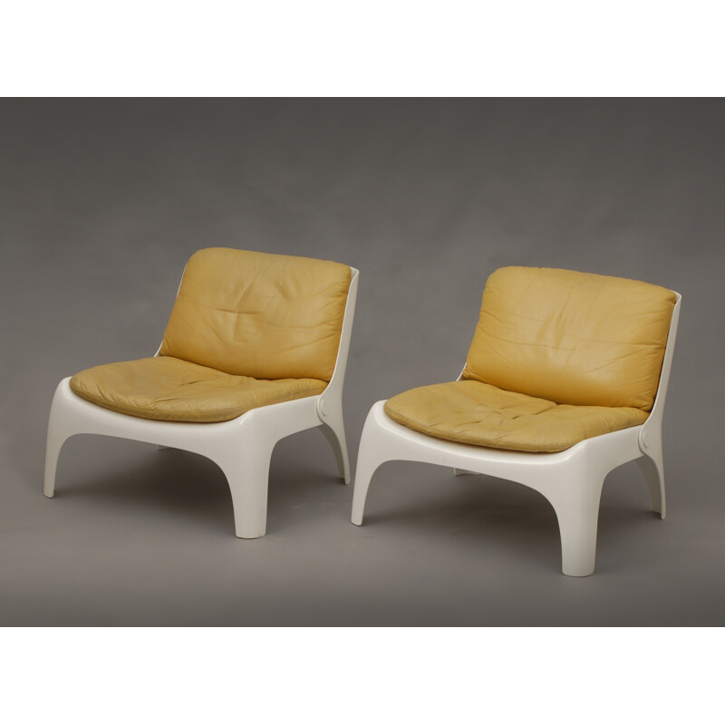 Set of 4 easy chairs in fiberglass and mustard yellow leather - 1970s