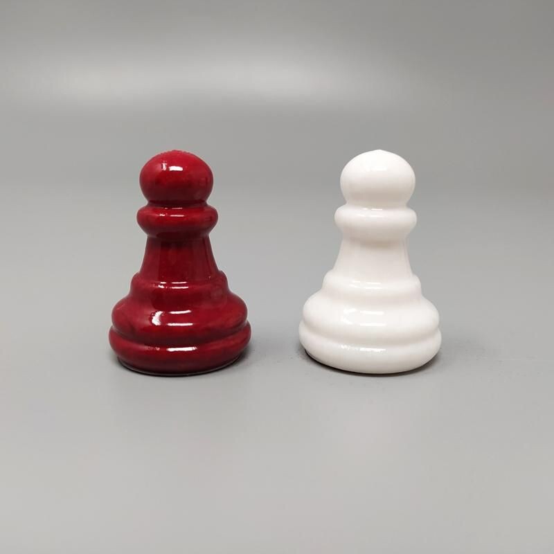 Jeu d'échecs vintage rouge et blanc en albâtre de Volterra, Italie 1970