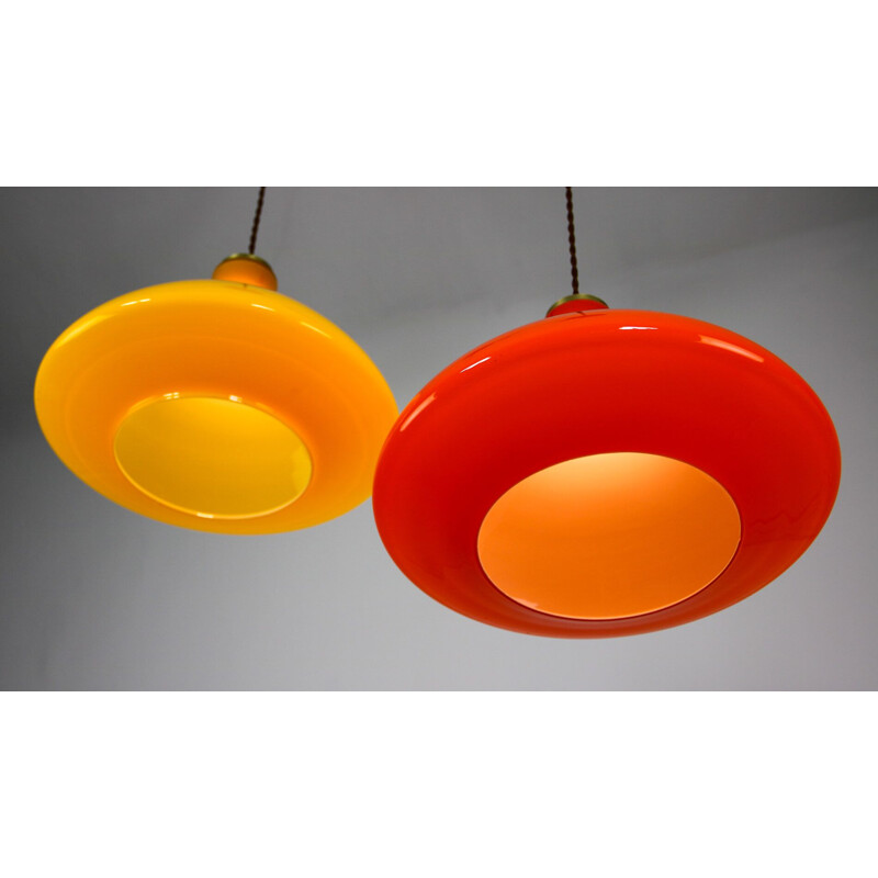 Paire de suspensions vintage en verre jaune et orange