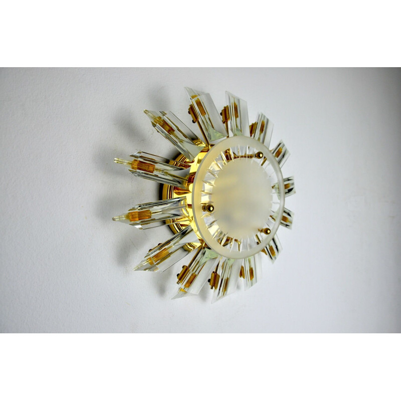 Vintage wall lamp in triedri glass by Oscar Torlasco for Stilkronen, Italy 1970