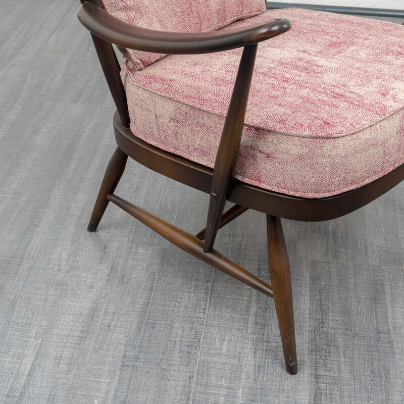 Ercol "Windsor 478" armchair with its ottoman in ashwood and rose fabric, L. ERCOLANI - 1950s