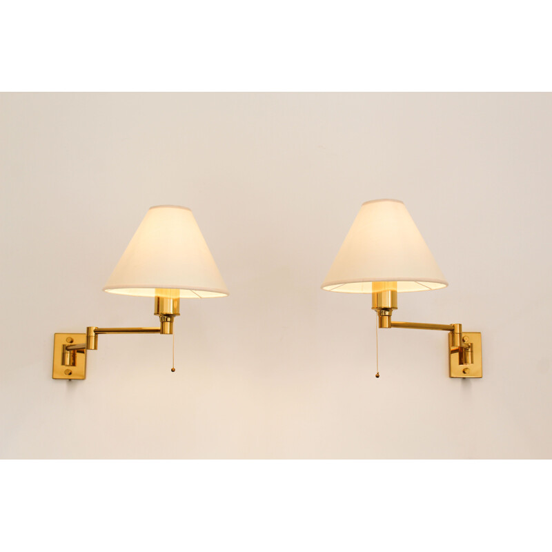 Brass vintage wall lamp with articulated arm, Italy 1970s