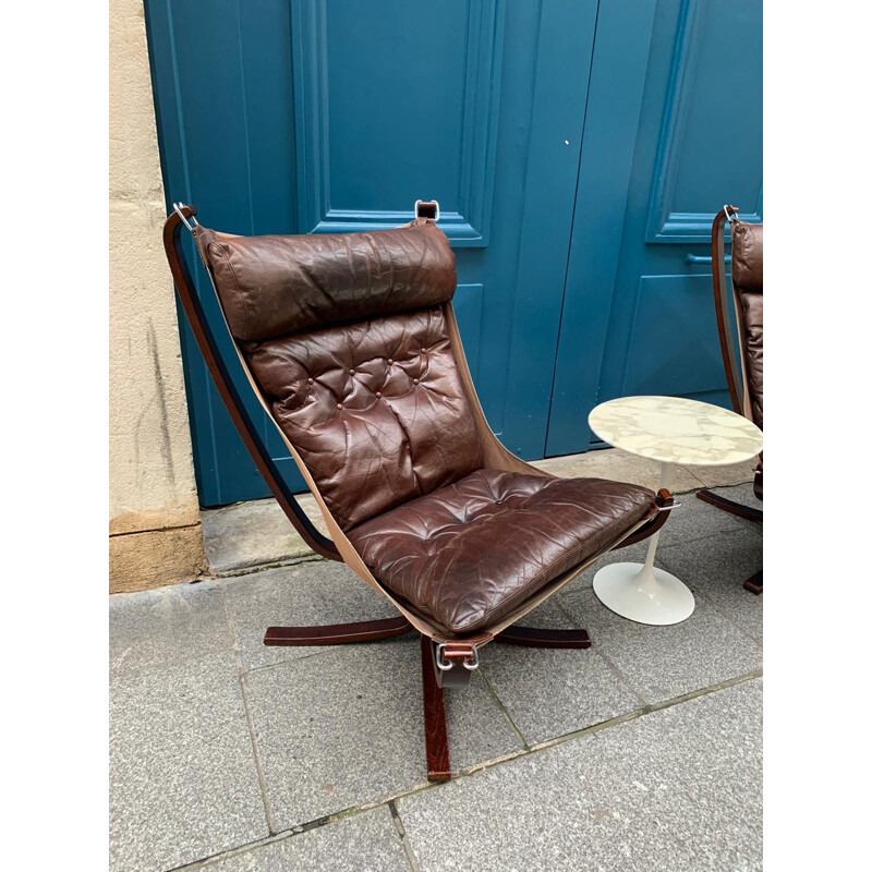 Pair of vintage Falcon armchairs in brown leather by Sigurd Ressel