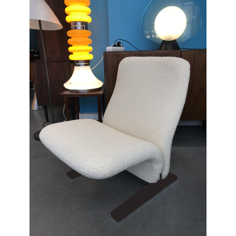 Concorde white vintage armchair by Pierre Paulin