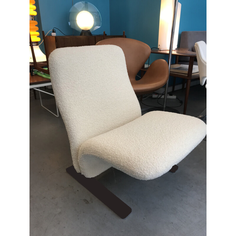 Concorde white vintage armchair by Pierre Paulin