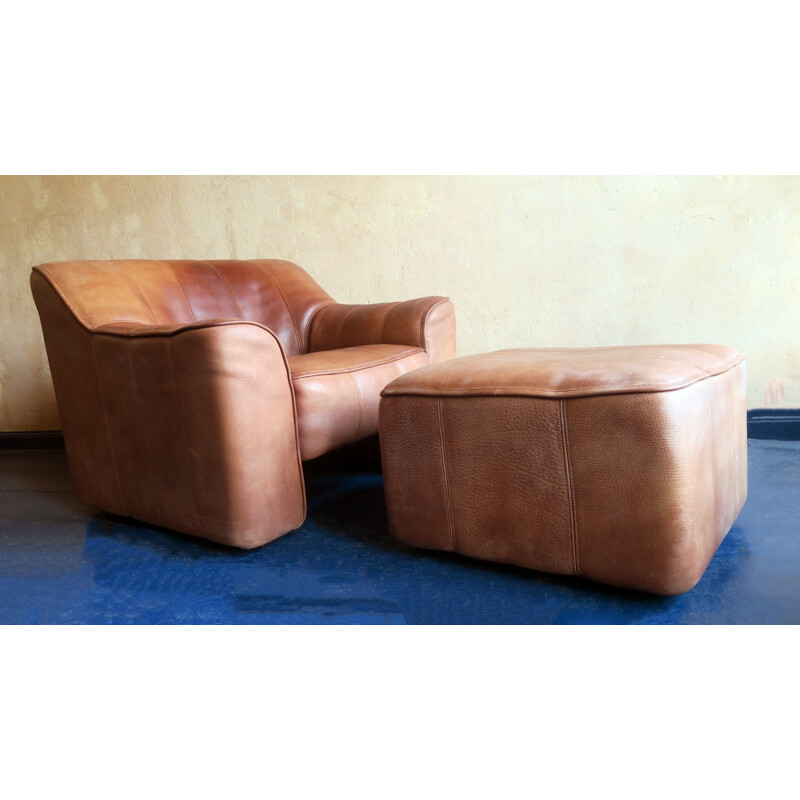 Vintage buffalo leather model Ds44 armchair and ottoman by De Sede, Switzerland 1970s