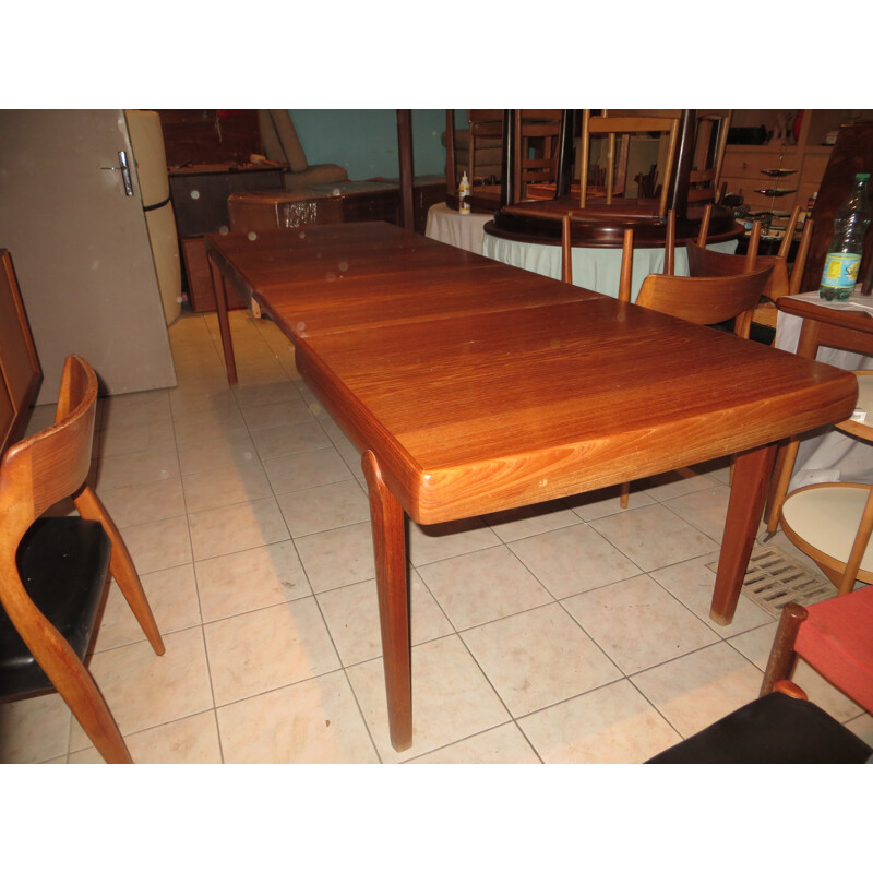 Large extendable dining table in teak, Ejvind A.JOHANSSON - 1960s