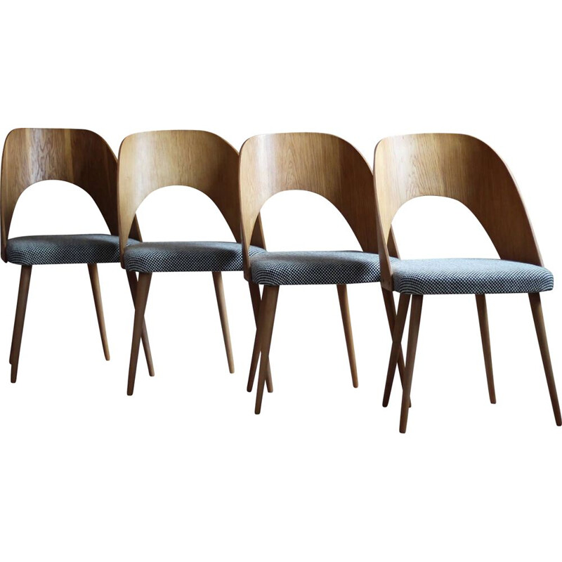 Ensemble de 4 chaises vintage par Antonin Šuman pour Drevopodnik Onv Pisek, 1960