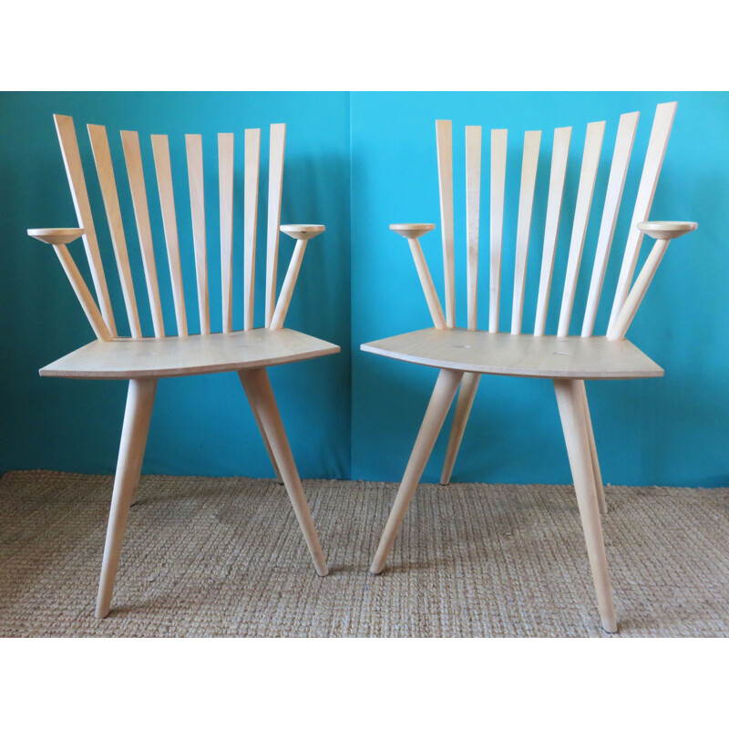 Paar Vintage-Sessel mit spitz zulaufenden Rundbeinen