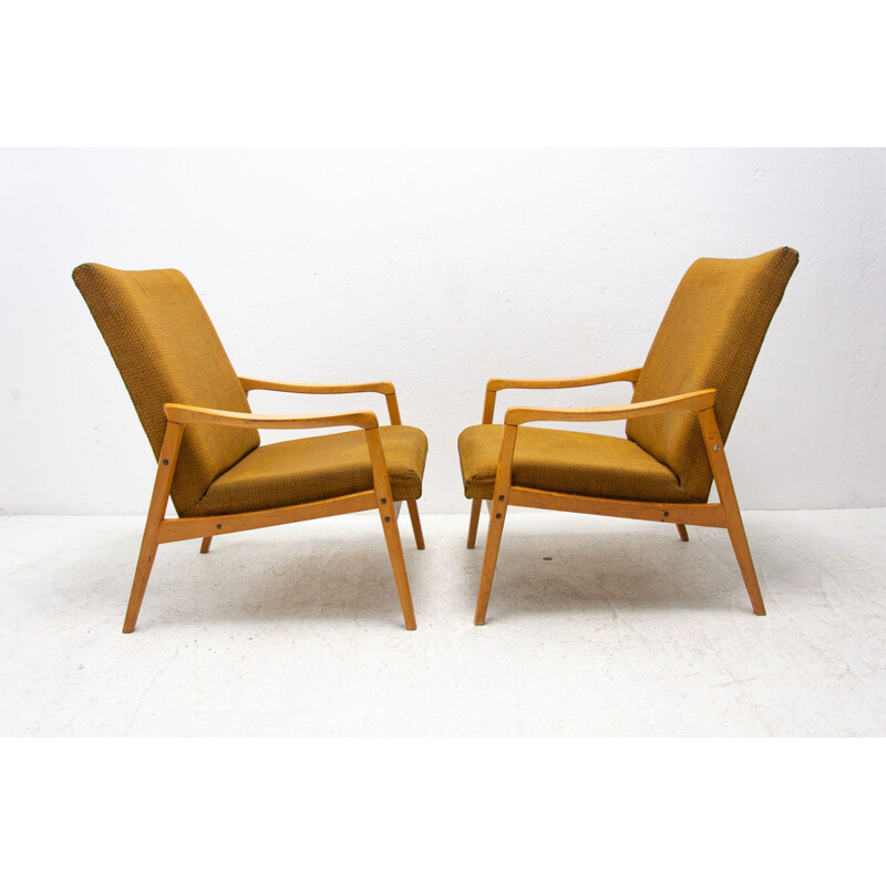 Pair of vintage beechwood armchairs "U-550" by Jiří Jiroutek for Interiér Praha, Czech 1970