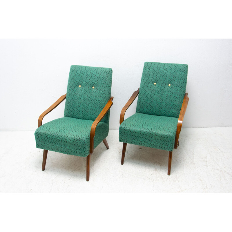 Pareja de sillones vintage de madera curvada de Jaroslav Šmídek, República Checa 1960