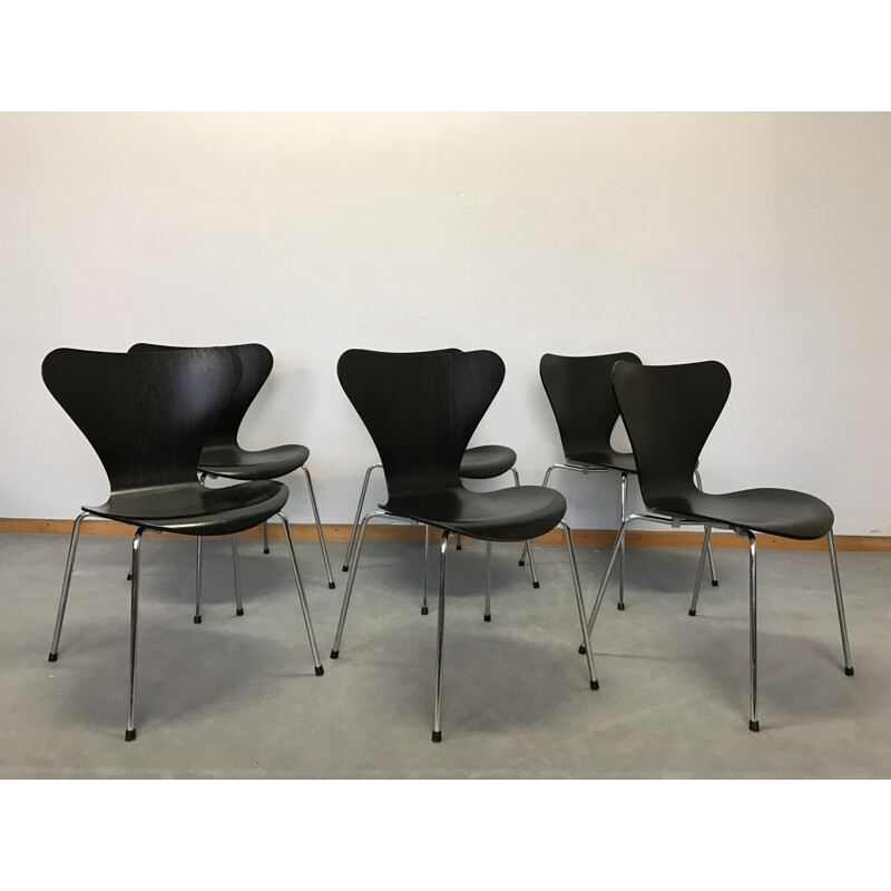 Set of 6 "Serie 7" Fritz Hansen chairs, Arne JACOBSEN - 1991