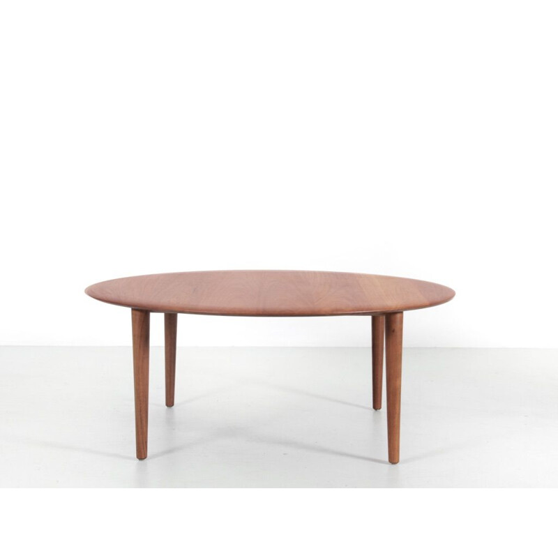 Scandinavian vintage coffee table in solid teak by Hvidt and Mølgaard Nielsen, Daneamark