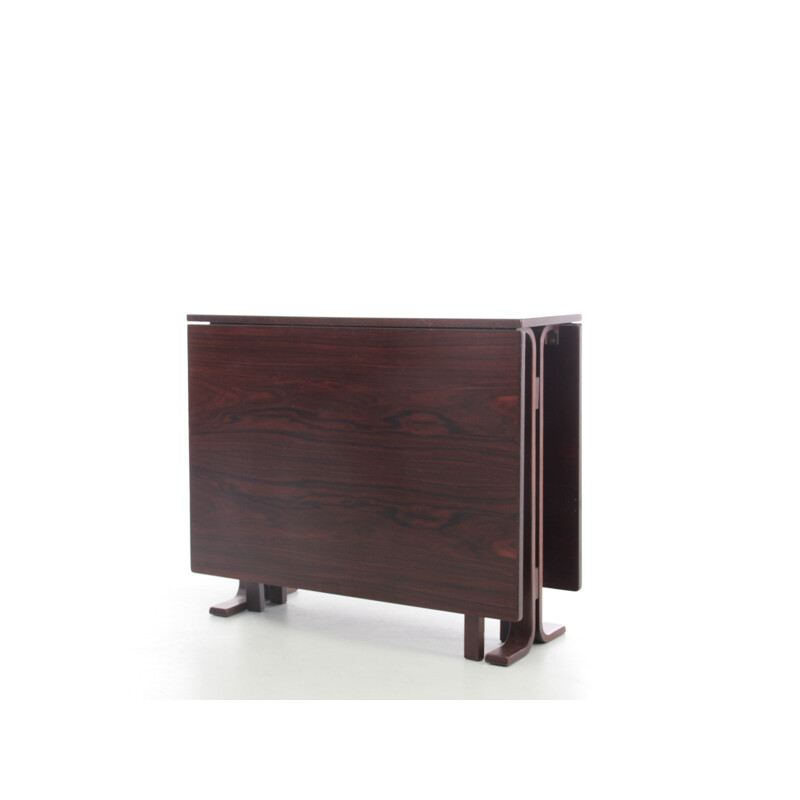 Scandinavian vintage table in Rio rosewood by Ingmar Relling for Westnofa