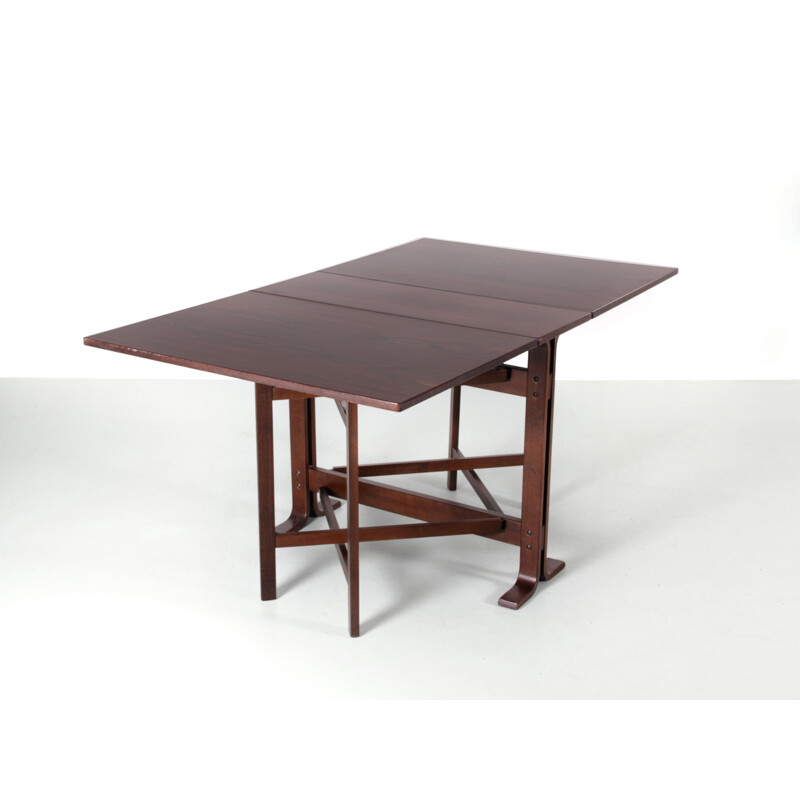 Scandinavian vintage table in Rio rosewood by Ingmar Relling for Westnofa