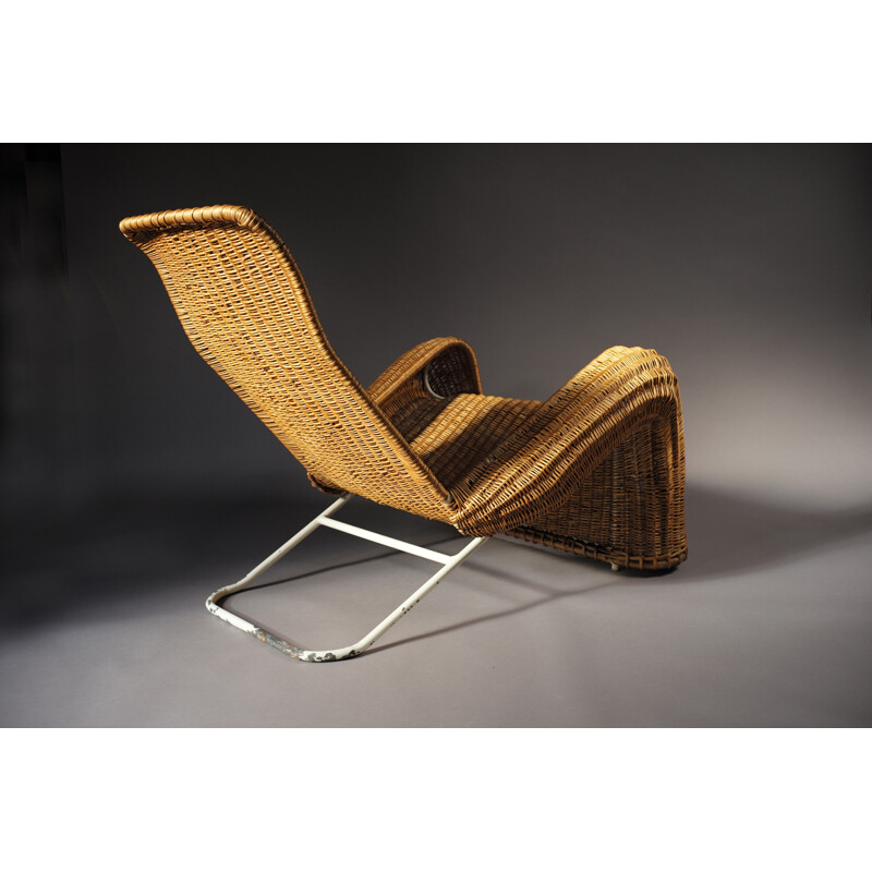Grande chaise longue en métal tubulaire et rotin - 1940
