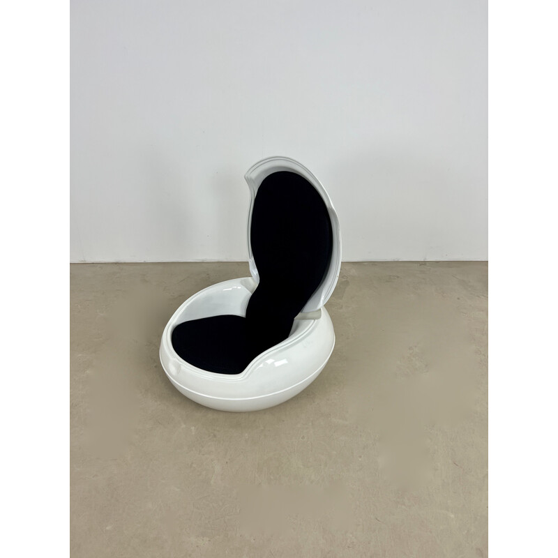 Vintage Gn1 garden Egg armchair by Peter Ghyczy for Veb Synthese, 1970