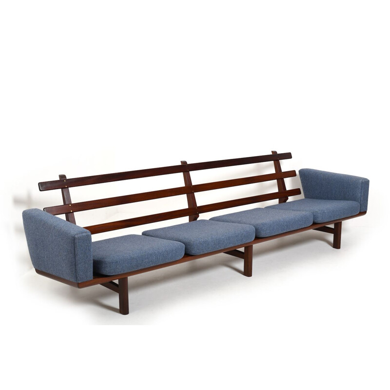 Ge-2364 vintage teakhouten sofa van Hans J. Wegner voor Getama, Denemarken 1960