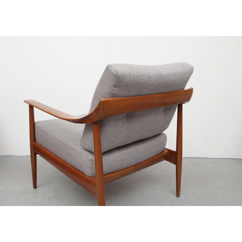 Knoll Antimott armchair in cherry wood and grey fabric - 1960s