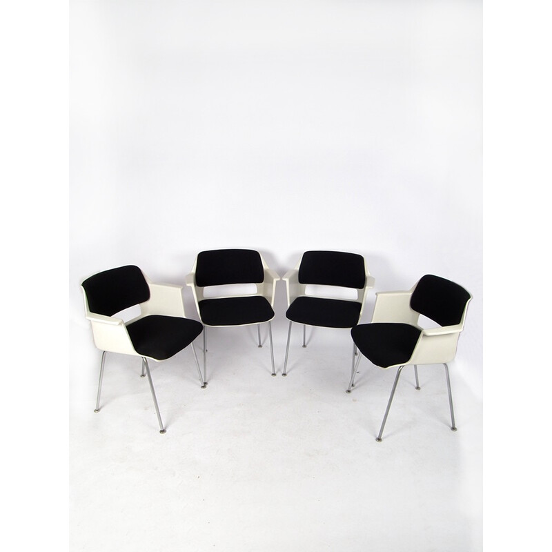 Gispen dining chair in white polyester and chromed steel, A. R. CORDEMEYER - 1960s