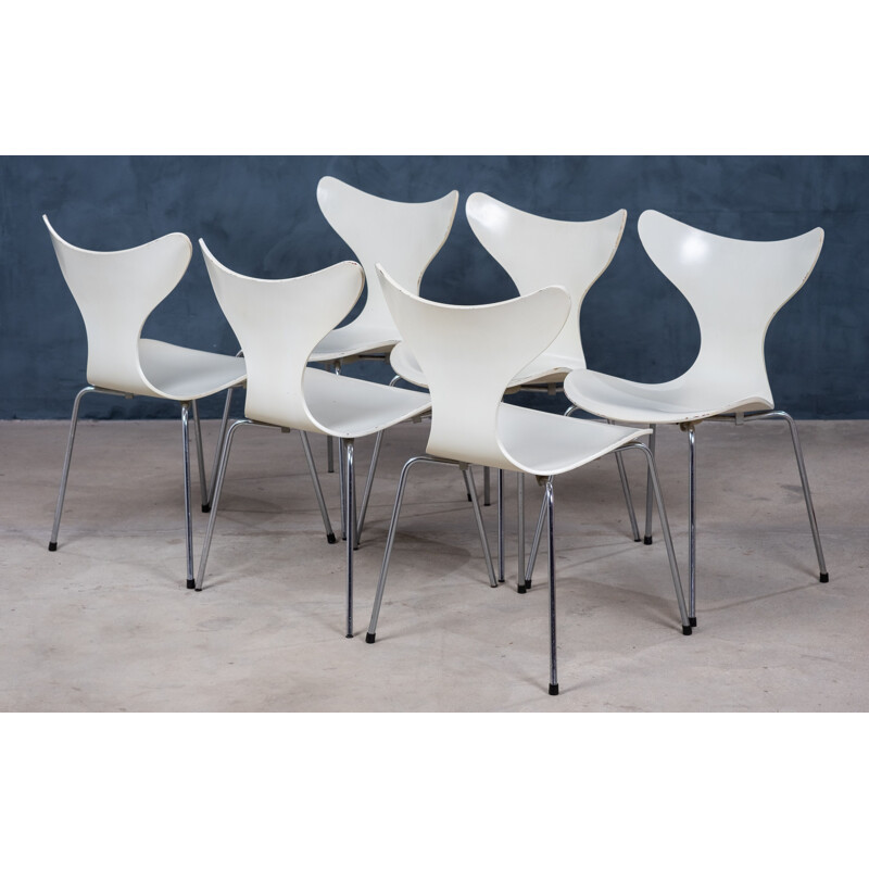 Set of 6 vintage chairs Model 3108 Lily by Arne Jacobsen for Fritz Hansen, 1976s