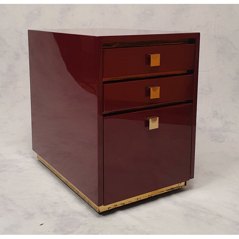 Bureau vintage avec caisson en bois laqué & laiton par Jean Claude Mahey, 1970