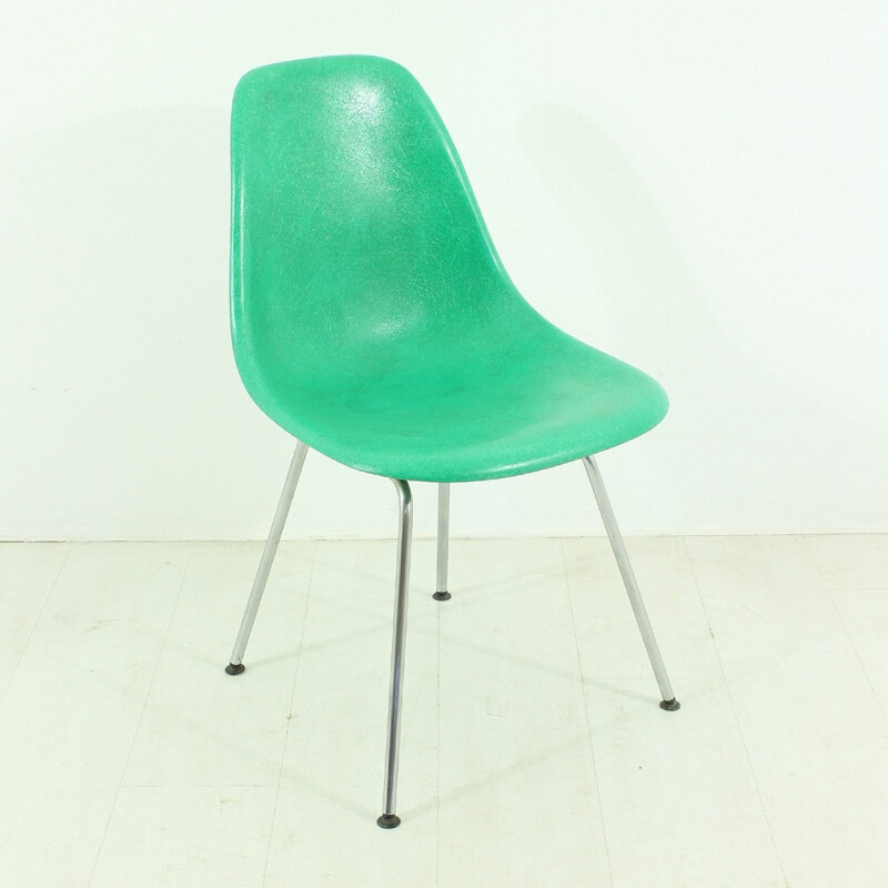 Green Herman Miller side chair in fiberglass, Charles & Ray EAMES - 1960s