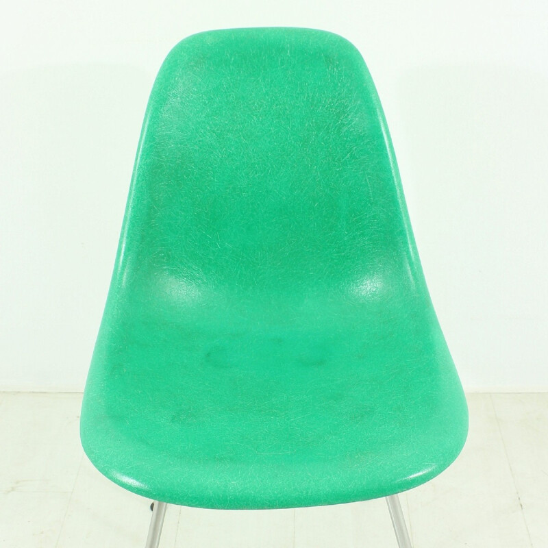 Green Herman Miller side chair in fiberglass, Charles & Ray EAMES - 1960s