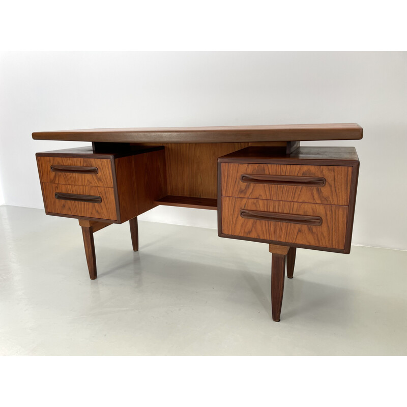 Vintage g-plan desk by V.Wilkins, 1960