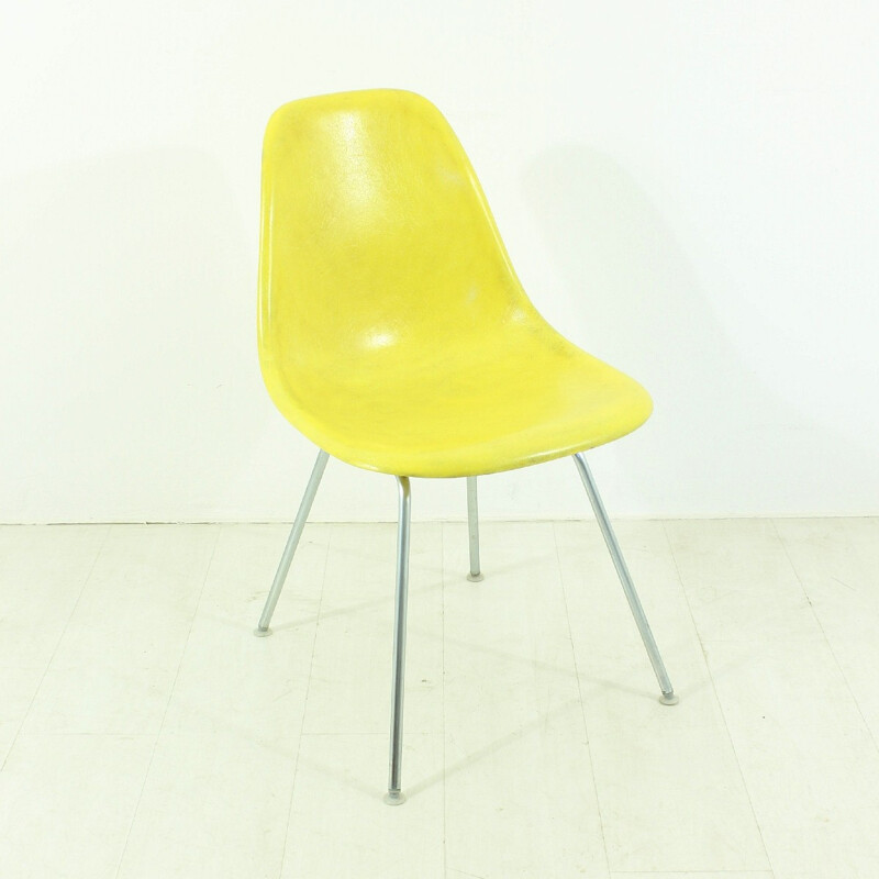 Chaise à repas jaune Herman Miller en fibre de verre, Charles & Ray EAMES - 1960