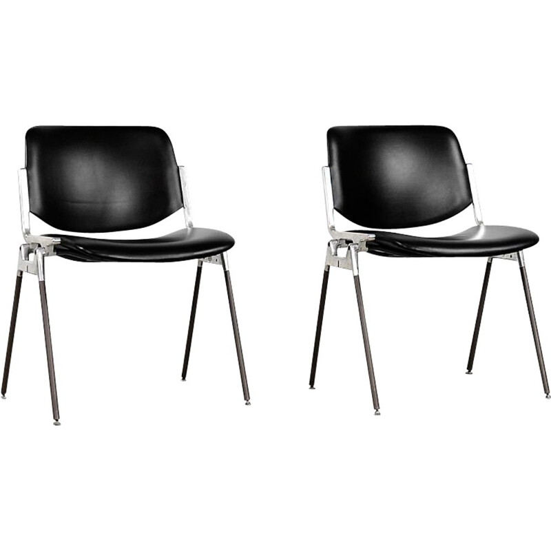 Pair of vintage side chairs "Dsc 106" by Giancarlo Piretti for Castelli, 1960