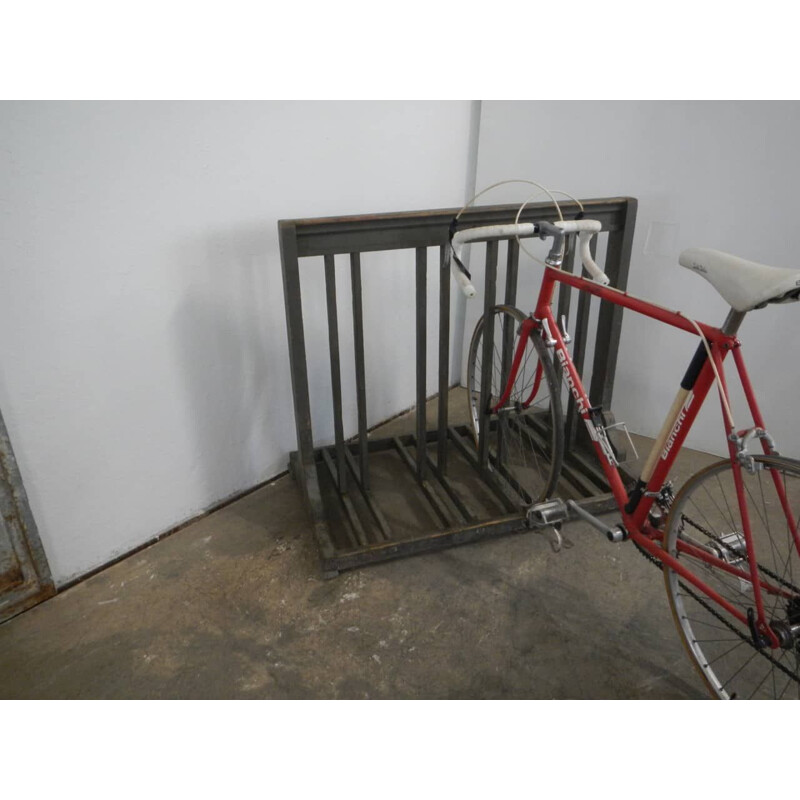 Vintage bike rack with 3 places in grey wood