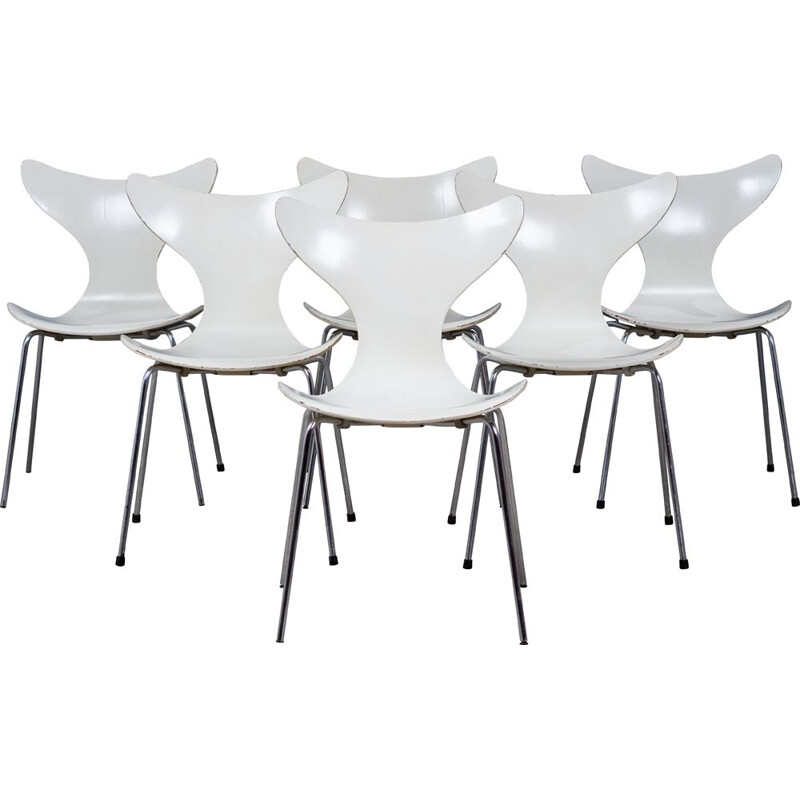 Set of 6 vintage chairs Model 3108 Lily by Arne Jacobsen for Fritz Hansen, 1976s