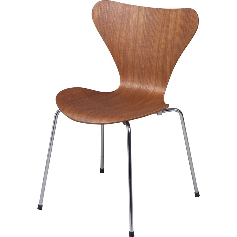 Mid-century Danish teak plywood model 3107 side chair by Arne Jacobsen for Fritz Hansen, 1950s